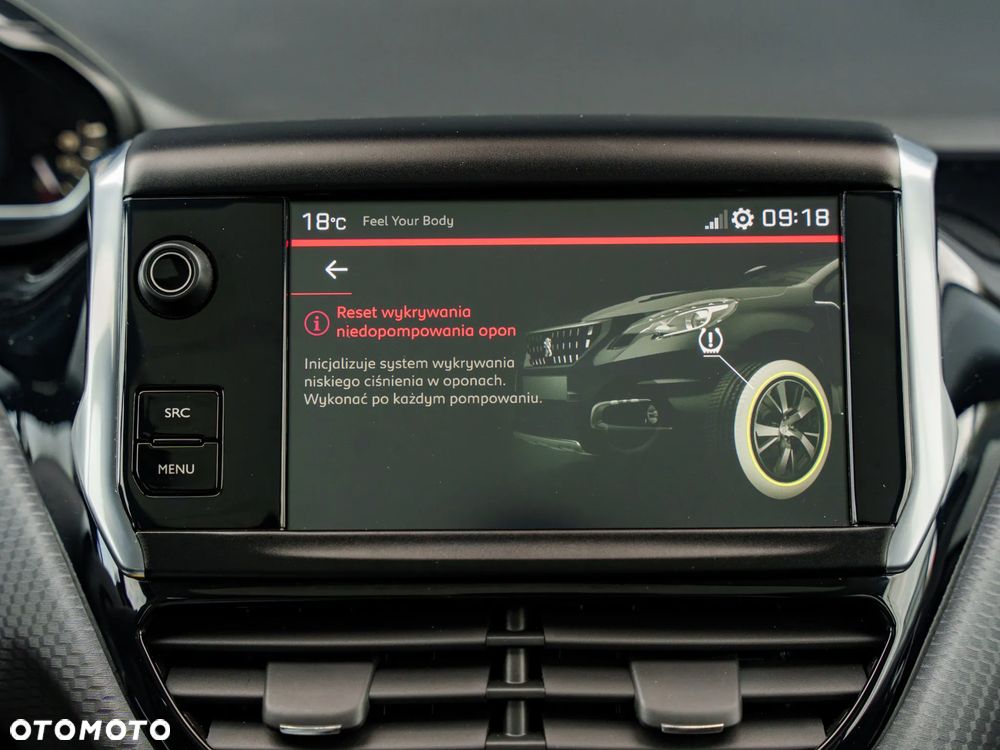 Peugeot 2008 BlueHDi 120 EAT6 Black Edition - 34
