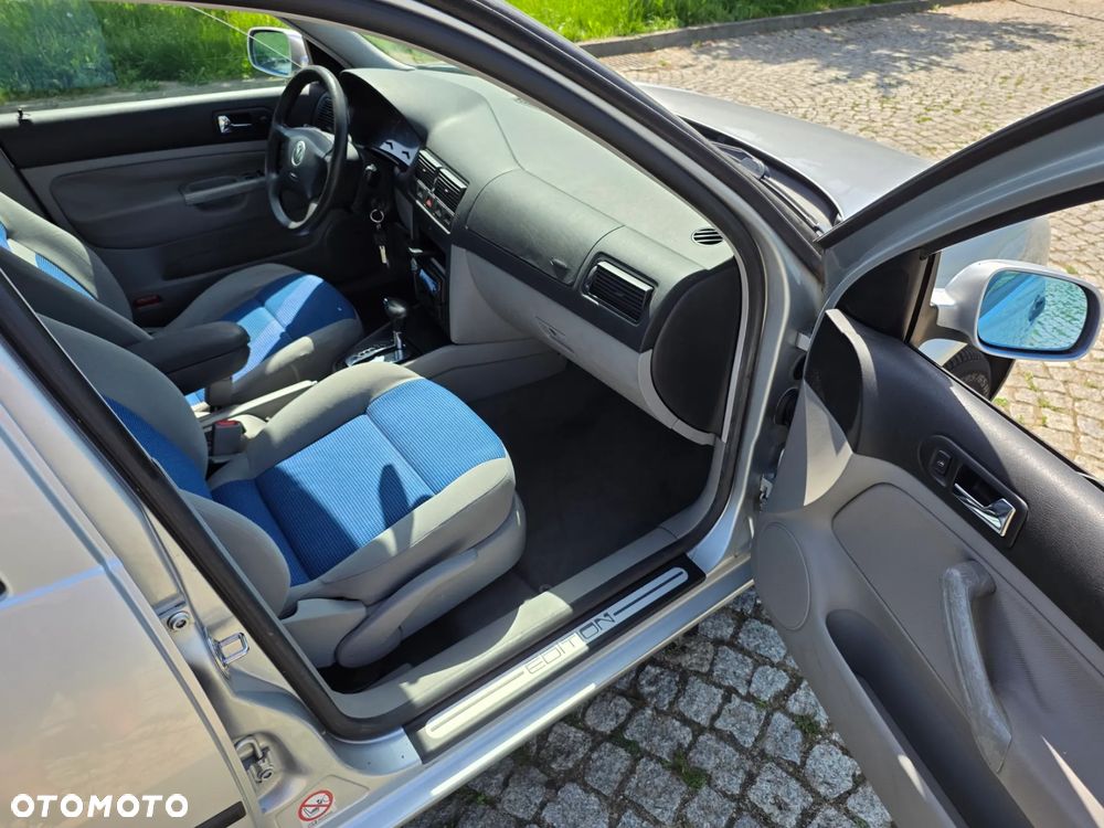 Volkswagen Golf 2.0 Trendline - 7