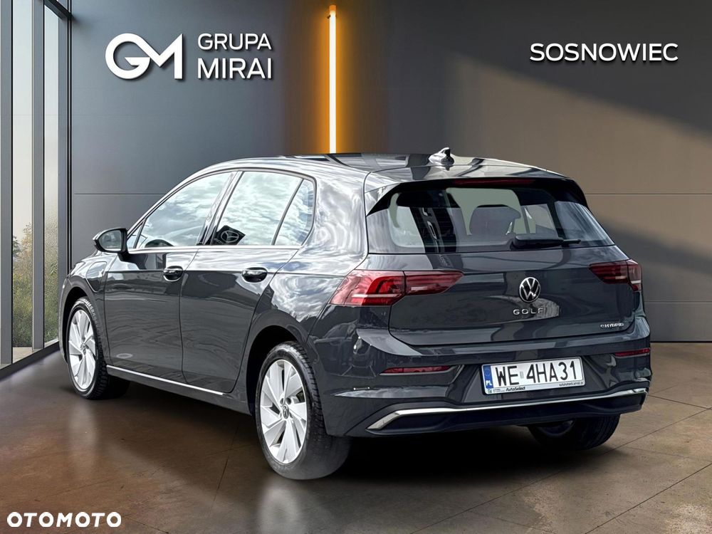 Volkswagen Golf 2025 photo 3