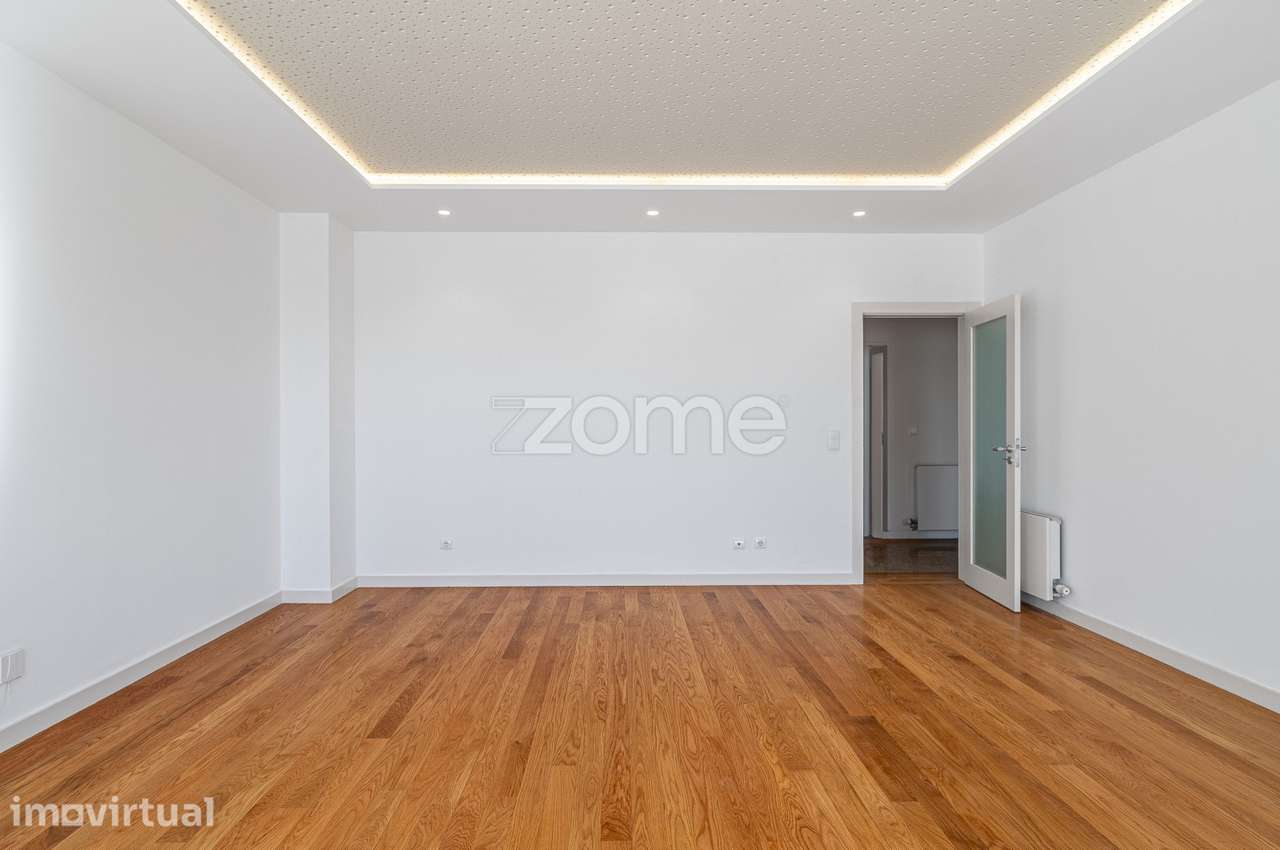 Apartamento T3 Avenida 25 de Abril - Grande imagem: 5/40