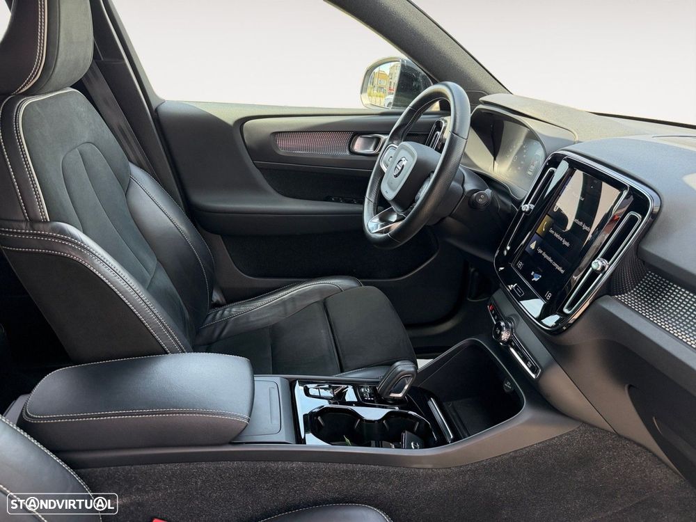 Volvo XC 40 1.5 T2 Plus Dark Auto - 15