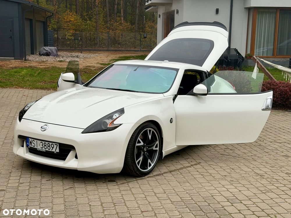 Nissan 370 Z Black Edition - 37