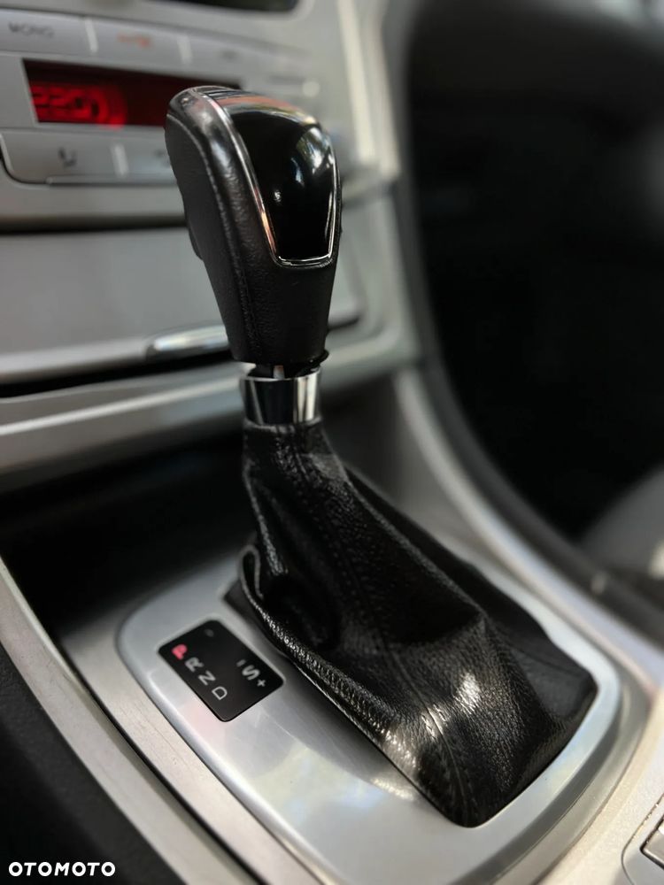 Ford Mondeo - 25