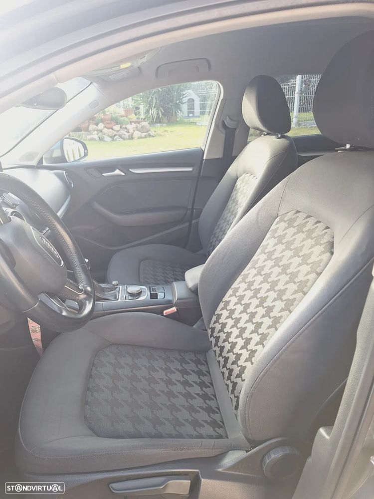 Audi A3 Sportback 1.6 TDI Sport - 6