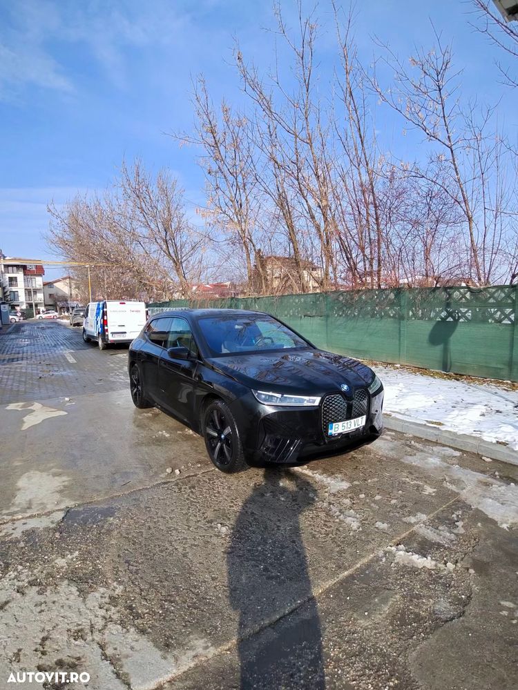 BMW iX M60 - 12