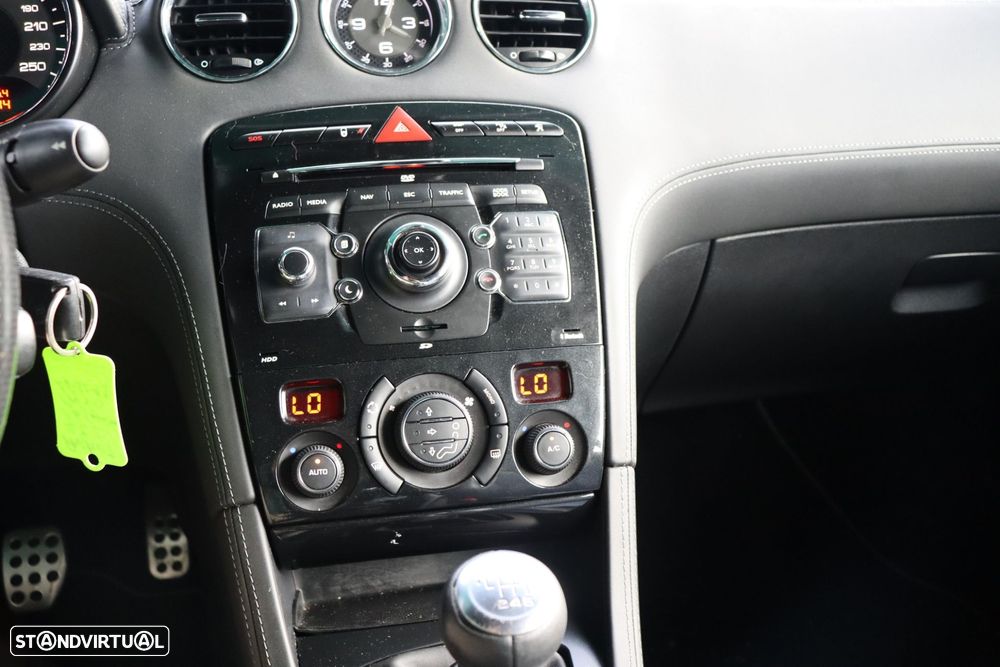 Peugeot RCZ 1.6 THP - 11