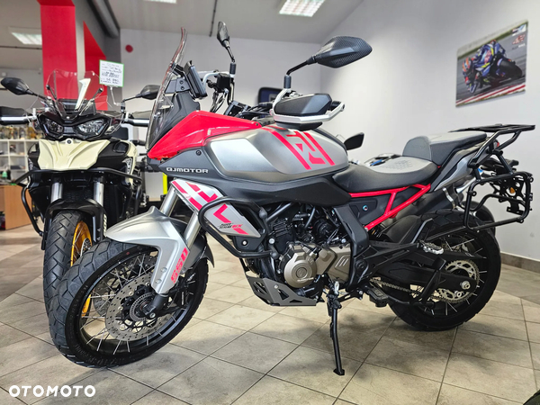 QJMOTOR SRT 550 SX