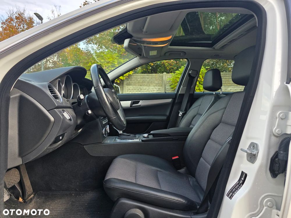 Mercedes-Benz Klasa C 180 T (BlueEFFICIENCY) 7G-TRONIC Avantgarde - 17