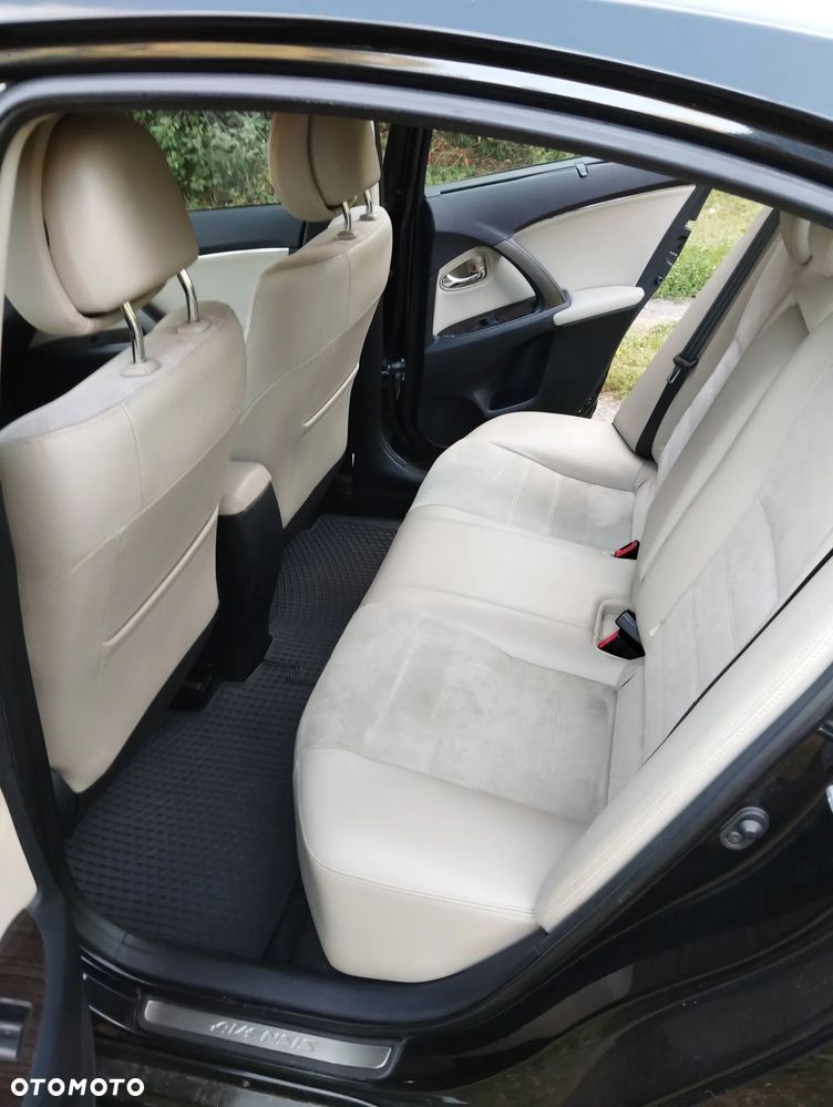 Toyota Avensis 2.0 D-4D Premium - 14