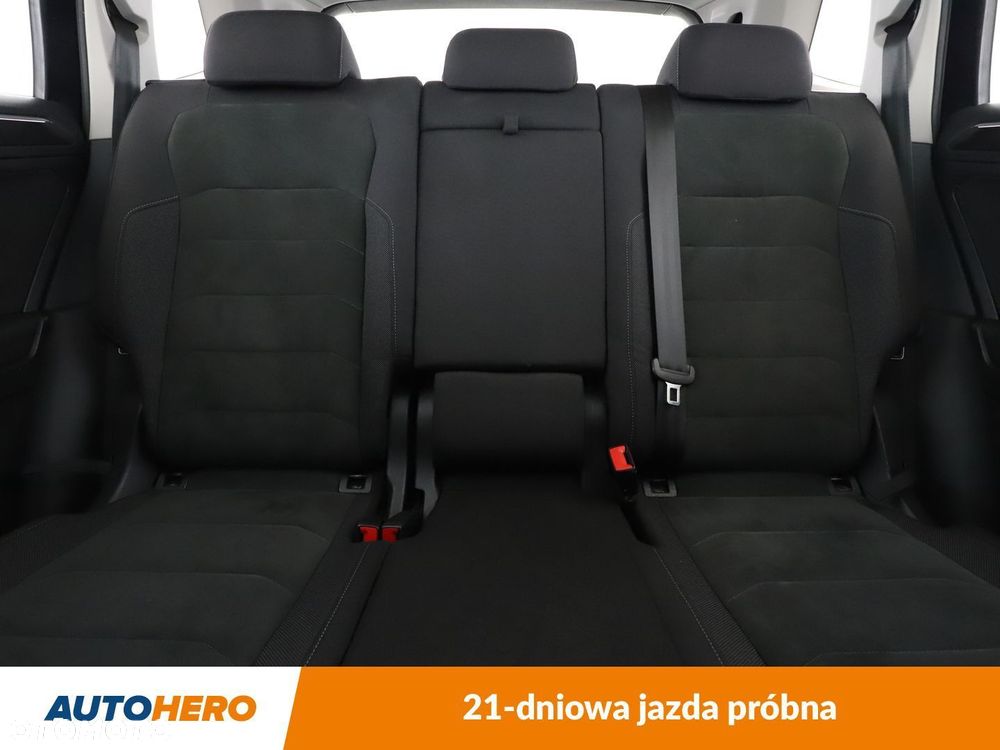 Volkswagen Tiguan Allspace - 16