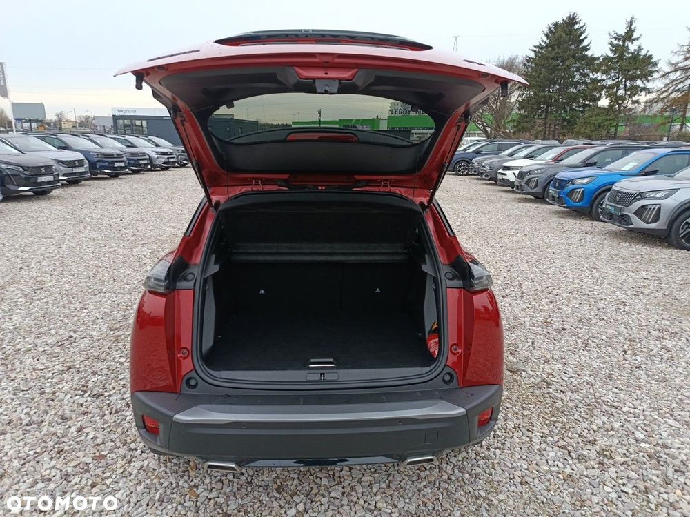 Peugeot 2008 1.2 PureTech Allure S&S EAT8 - 6