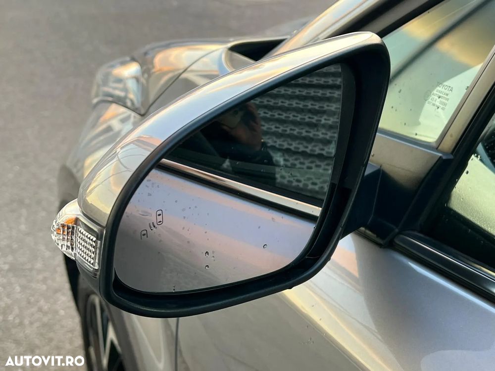 Toyota C-HR 2.0 Hybrid Team Deutschland - 24