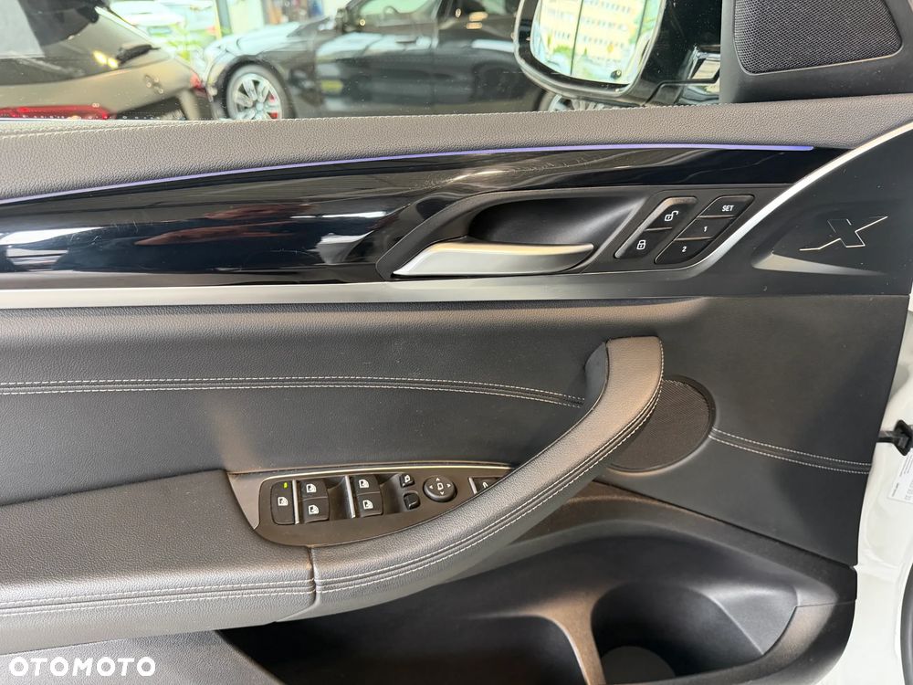 BMW X4 xM40d mHEV - 12