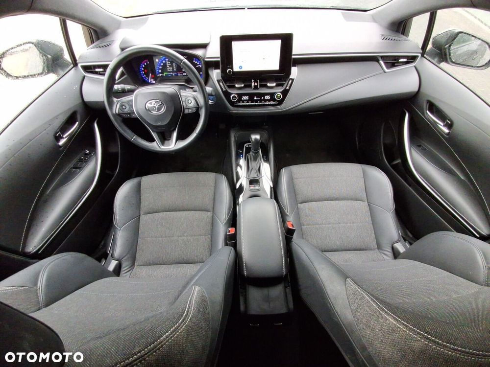 Toyota Corolla 1.8 Hybrid Comfort - 17
