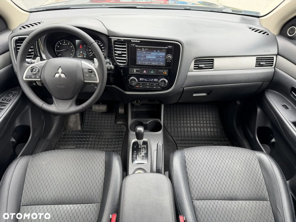Mitsubishi Outlander 2.0 Intense + 4WD CVT - 7