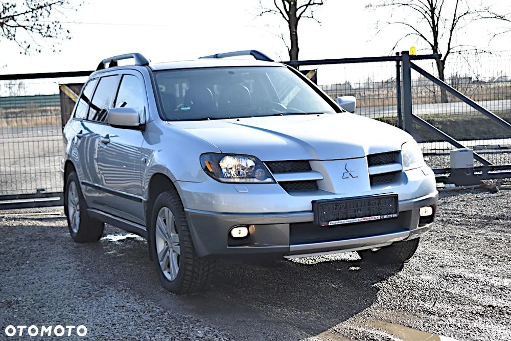 Mitsubishi Outlander 2.4 4WD Automatik Intense - 15