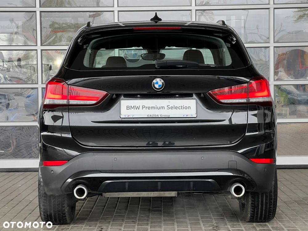 BMW X1 sDrive18d Sport Line - 7