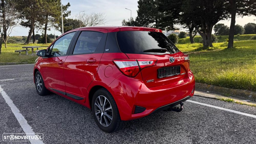 Toyota Yaris 1.5 HSD Comfort +P.Style+Navi - 11