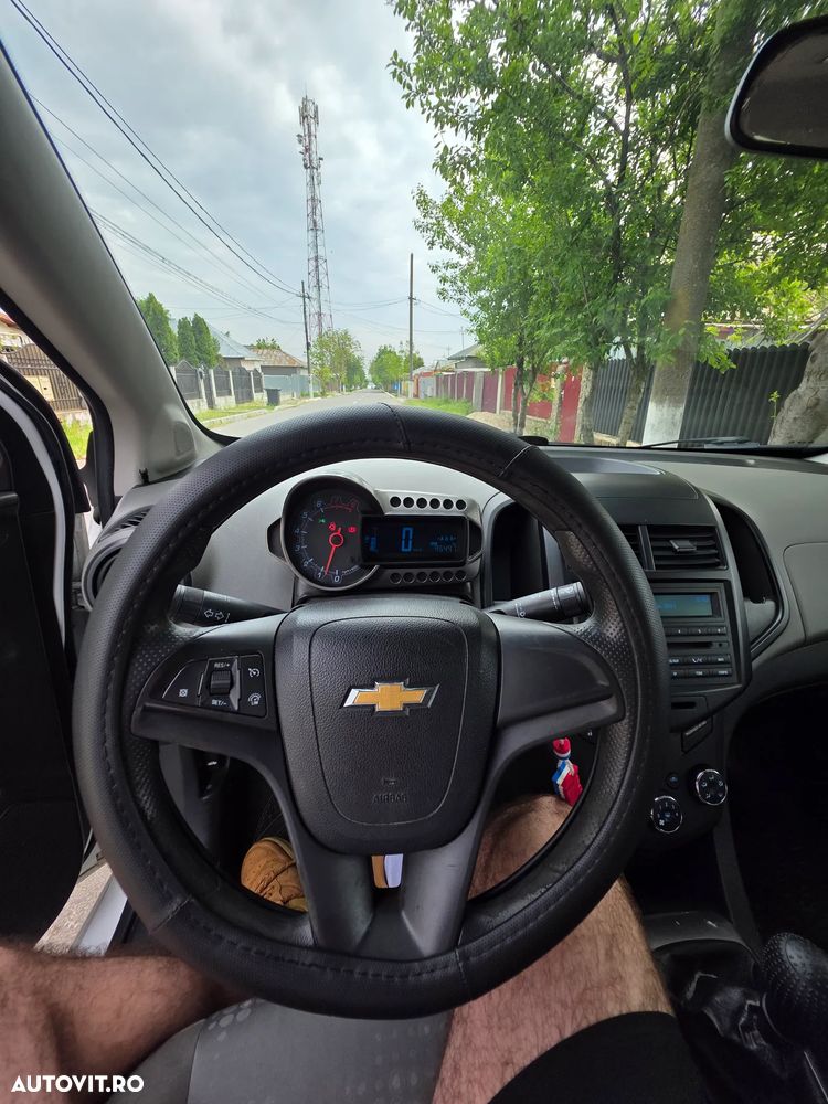 Chevrolet Aveo 1.2 DOHC 86 CP MT5 LT - 9