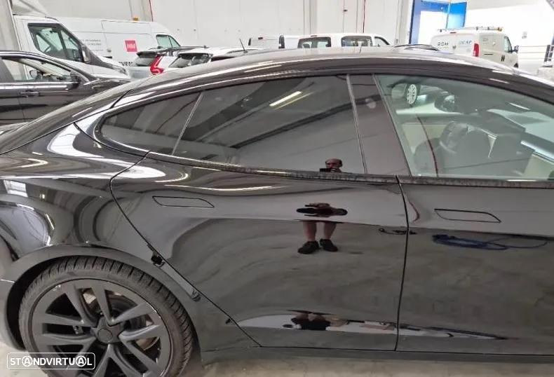 Tesla Model S Plaid - 17