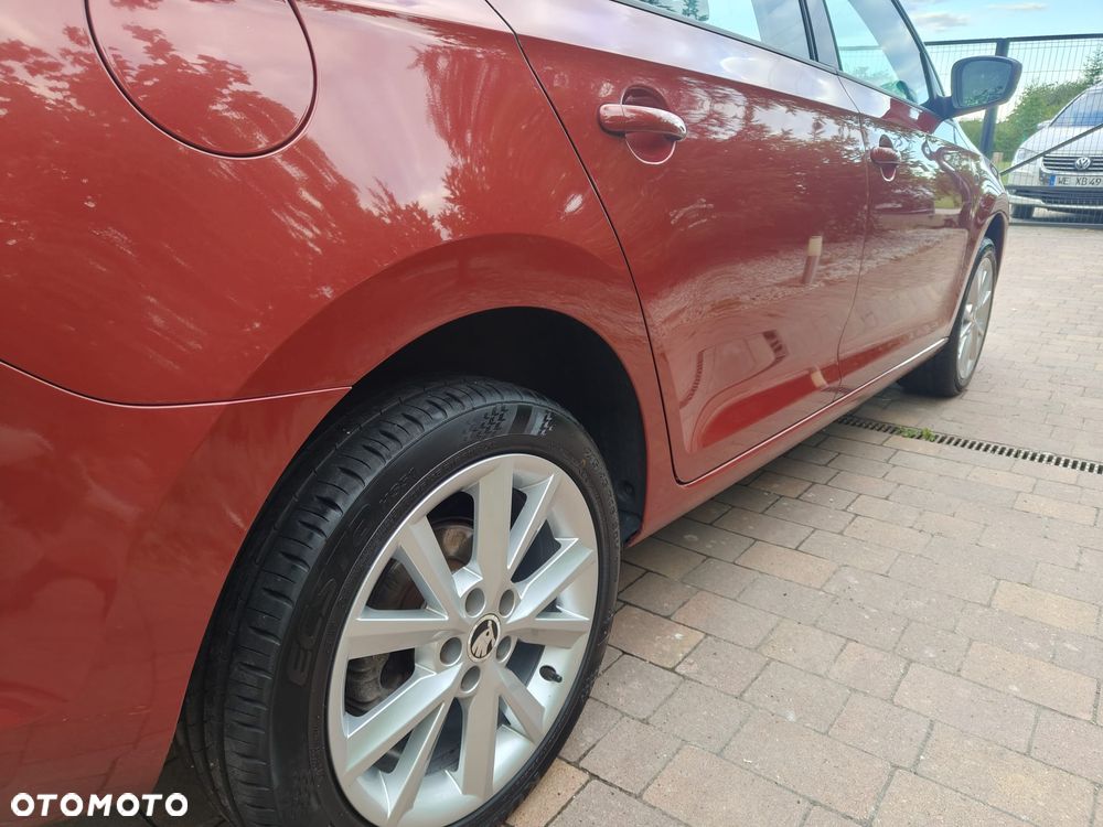 Skoda RAPID 1.6 TDI DPF Ambition - 26