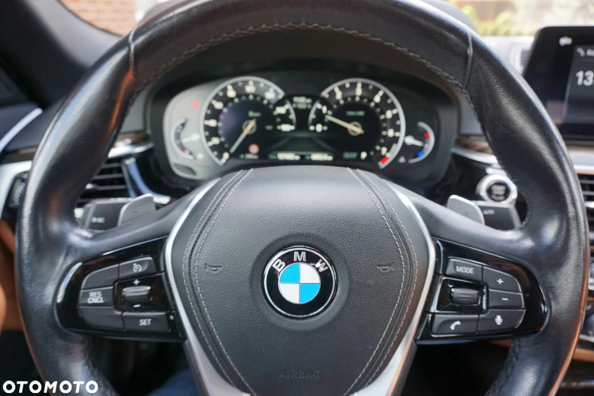 BMW Seria 5 530i xDrive Luxury Line sport - 37
