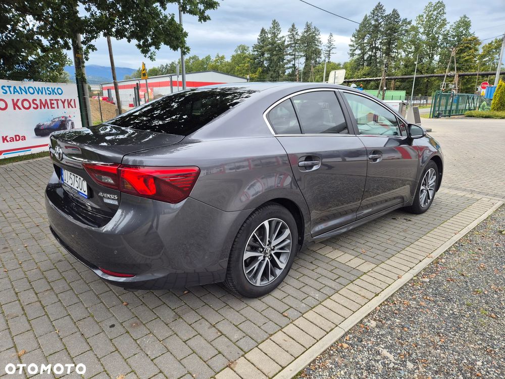 Toyota Avensis 1.8 Premium - 3