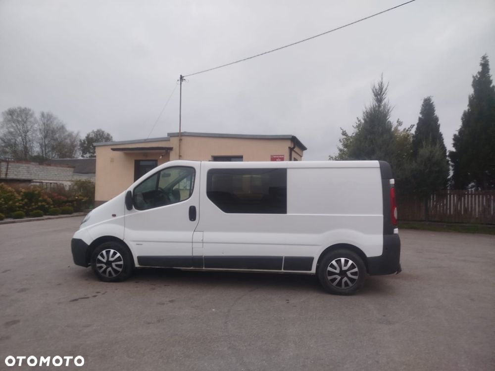 Opel Vivaro - 8