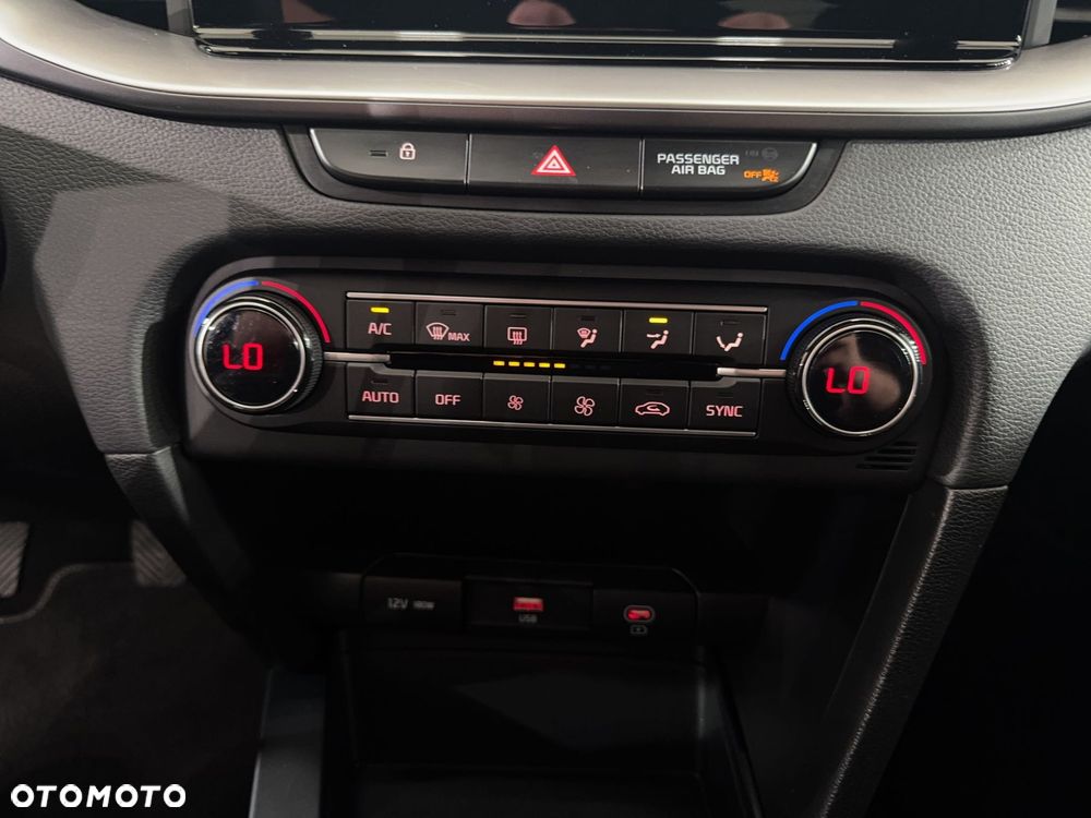 Kia XCeed - 27