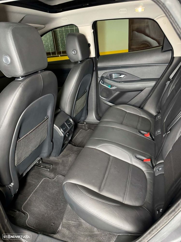 Jaguar E-Pace 2.0 i4D R-Dynamic S - 11