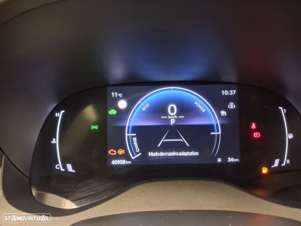 Toyota Yaris Cross 1.5 HDF Comfort Plus - 18