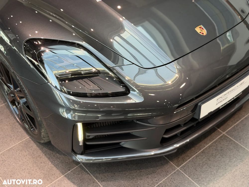 Porsche Panamera 4 E-Hybrid - 6