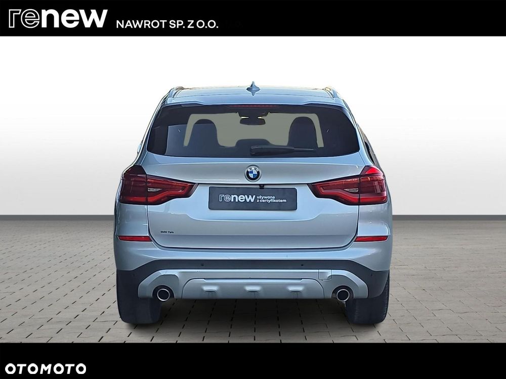 BMW X3 sDrive18d - 4