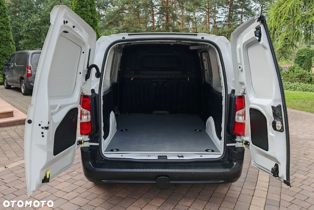 Toyota Proace City - 17