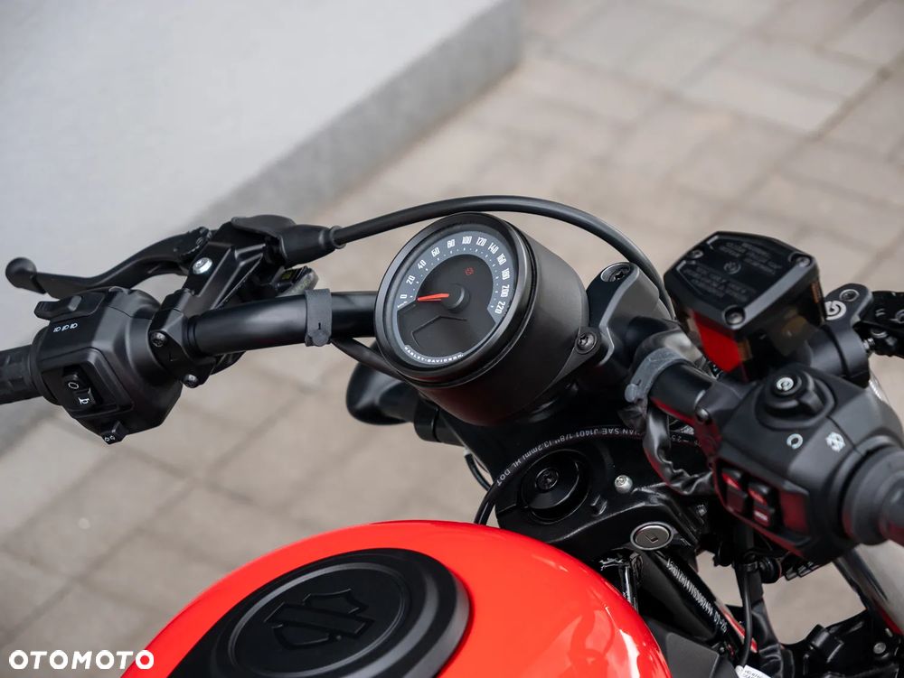 Harley-Davidson Sportster Nightster 975 - 19