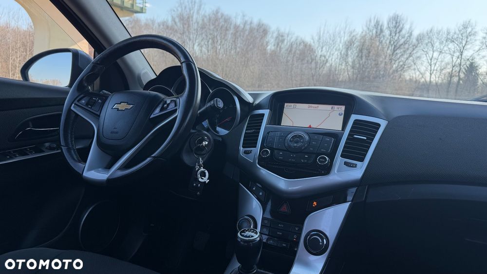 Chevrolet Cruze 1.7 LT - 20