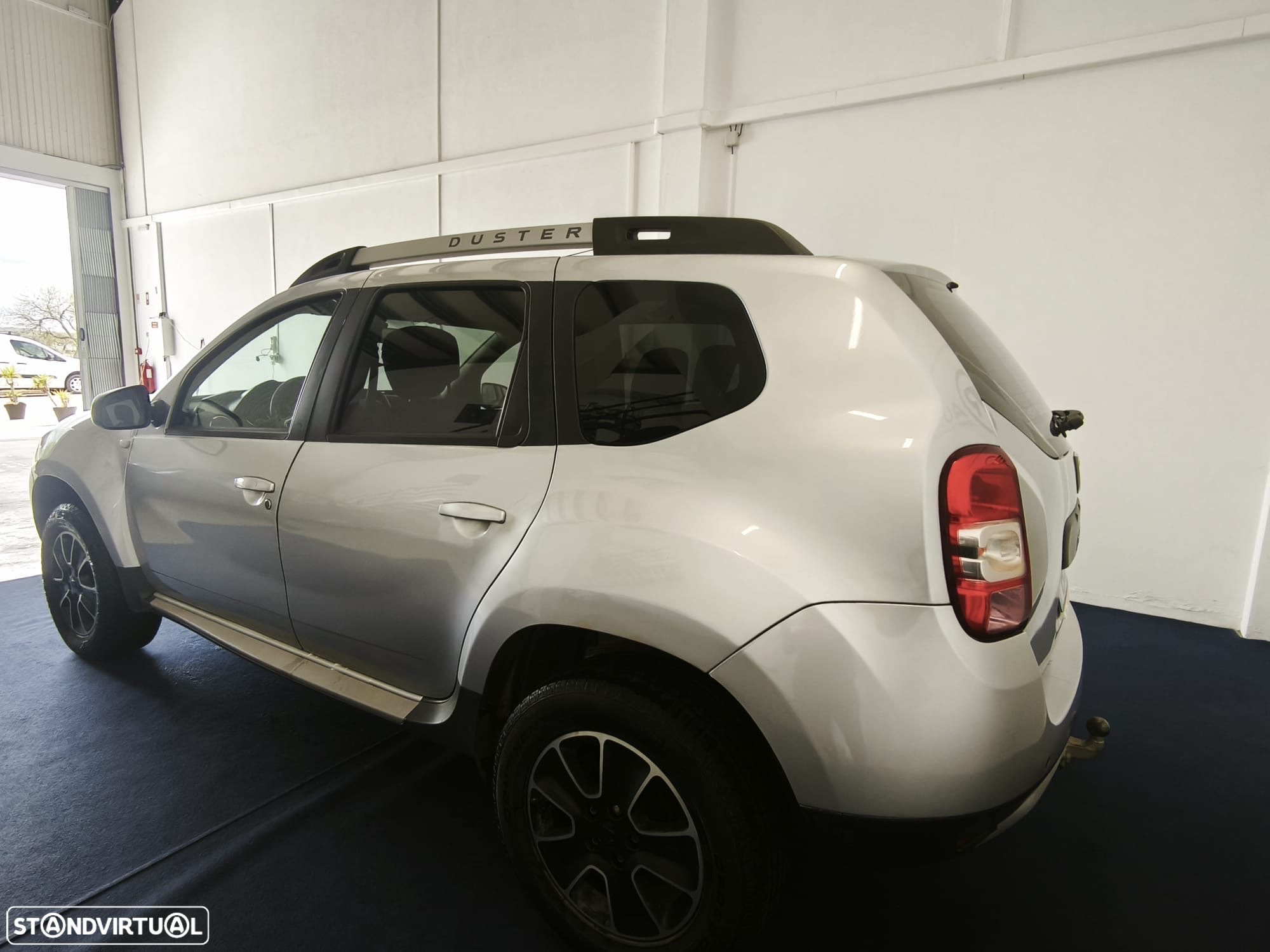 Dacia Duster dCi 110 2WD Prestige - 8