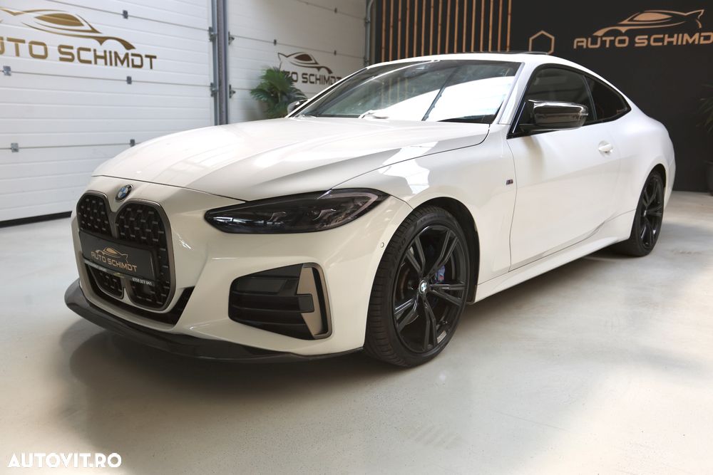 BMW M4 M440i xDrive AT MHEV - 1