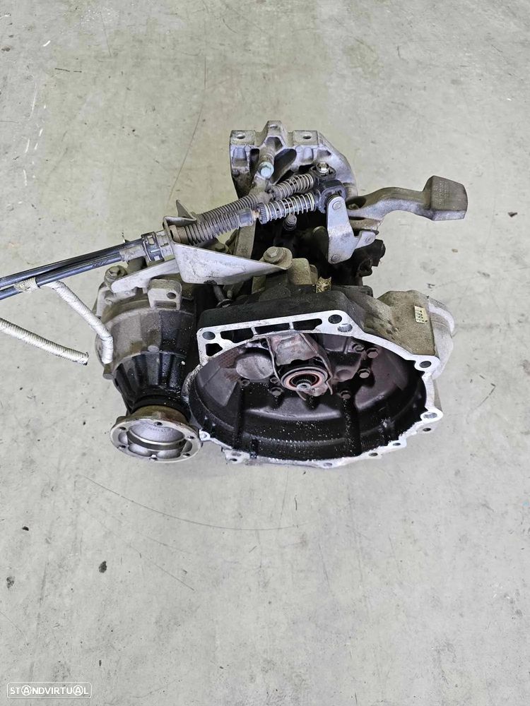 Caixa de velocidades VW 1.9 TDI de 105cv, ref GQR - 4