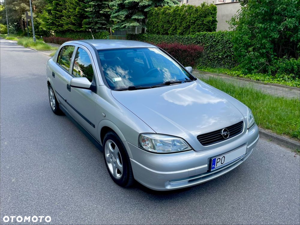 Opel Astra - 1