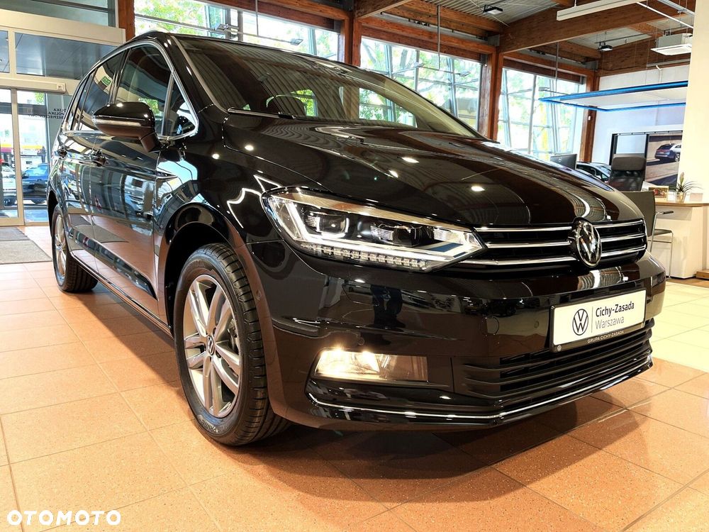 Volkswagen Touran - 38