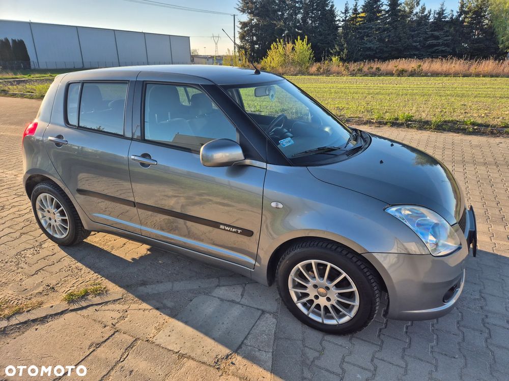 Suzuki Swift 1.3 JB Edition - 18