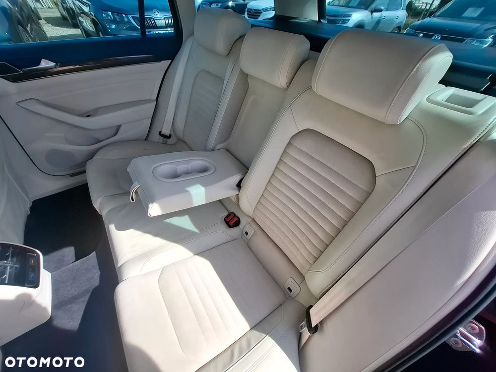 Volkswagen Passat 2.0 TDI SCR DSG Highline - 14