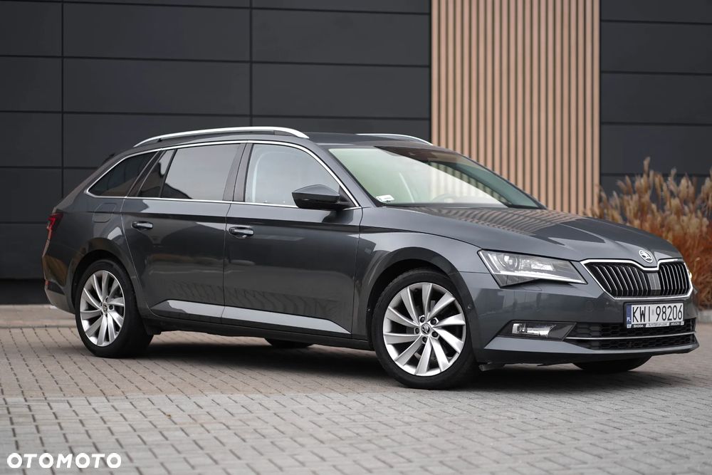 Skoda Superb 2.0 TDI SCR Style DSG - 13