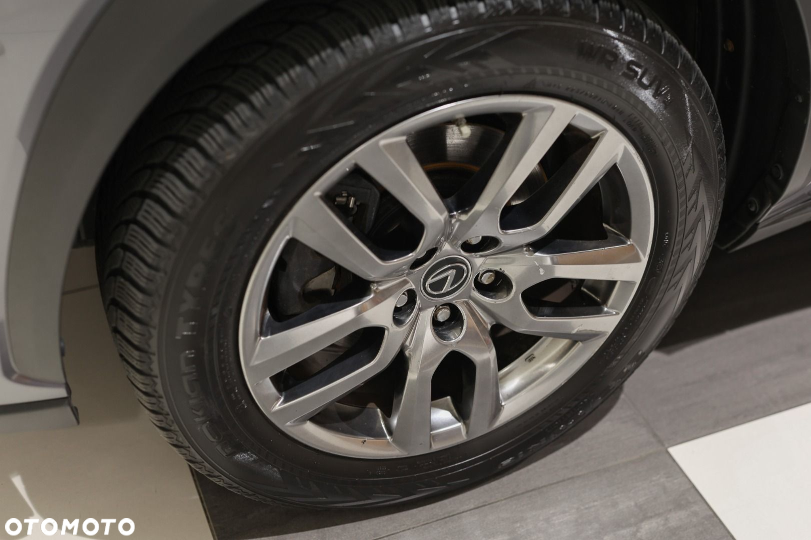 Lexus NX - 32