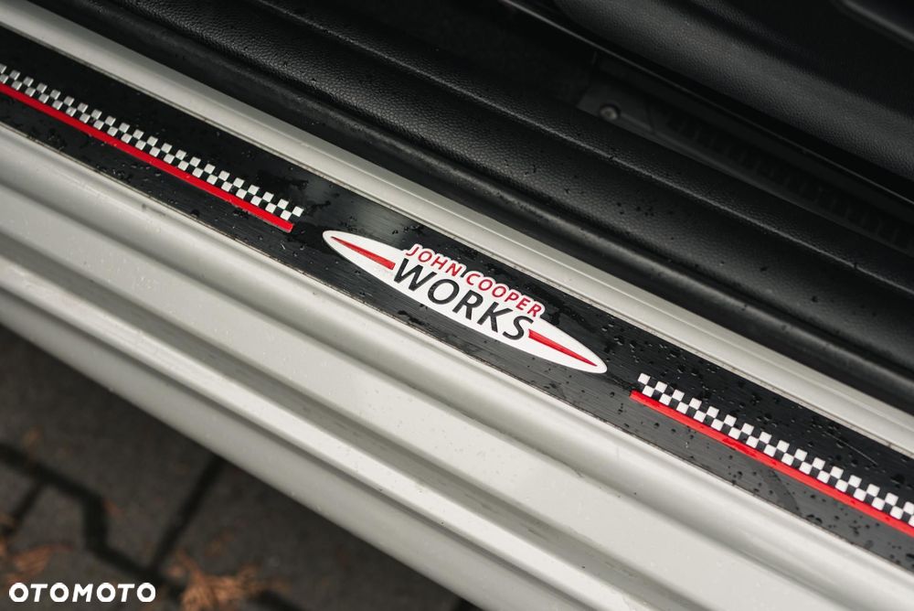 MINI John Cooper Works - 33