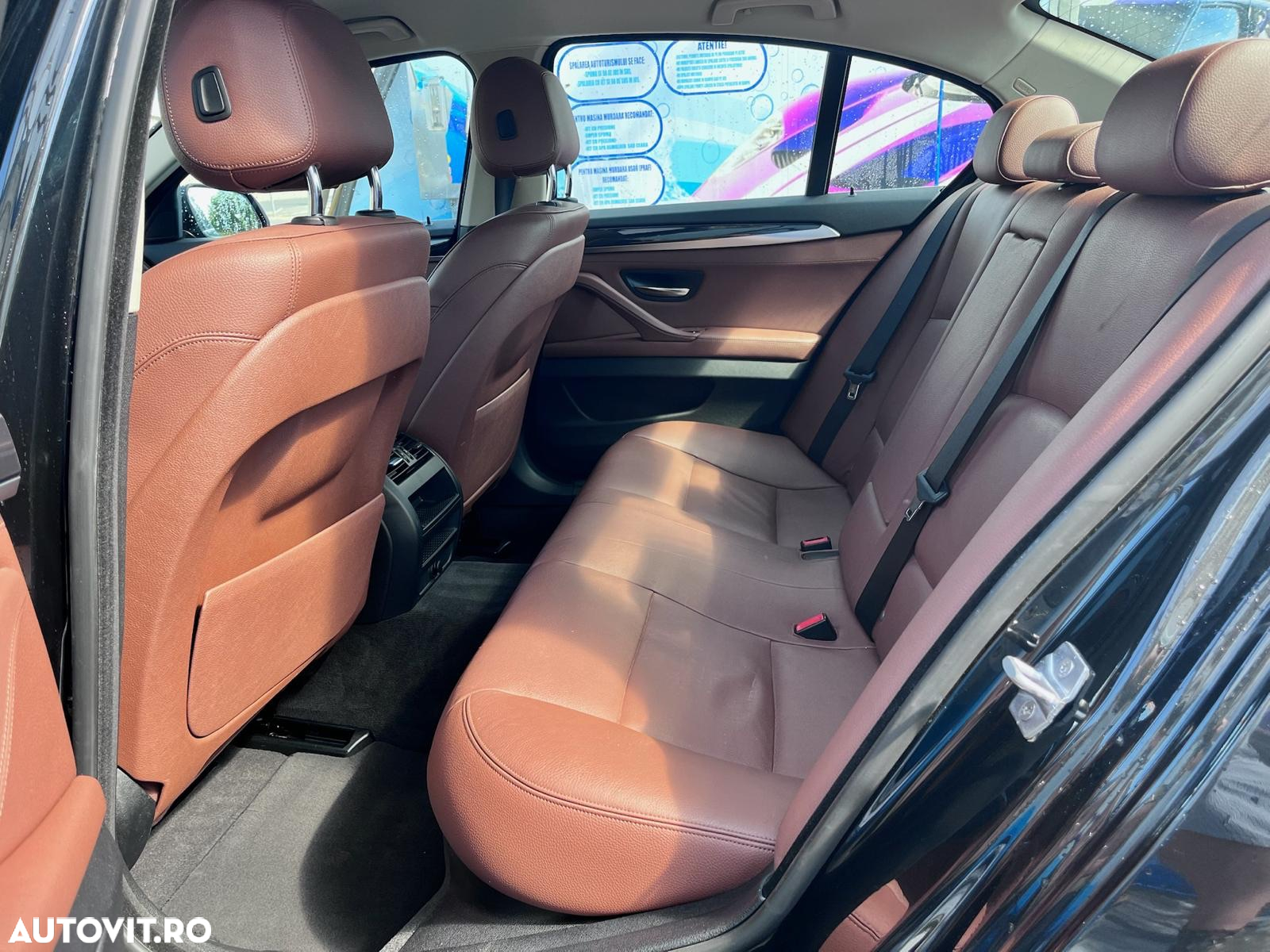 BMW Seria 5 520d Aut. Luxury Line - 18