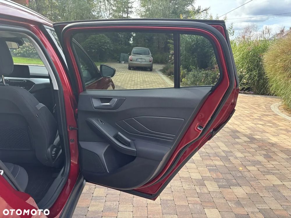 Ford Focus 1.5 EcoBoost Trend Edition Business - 37