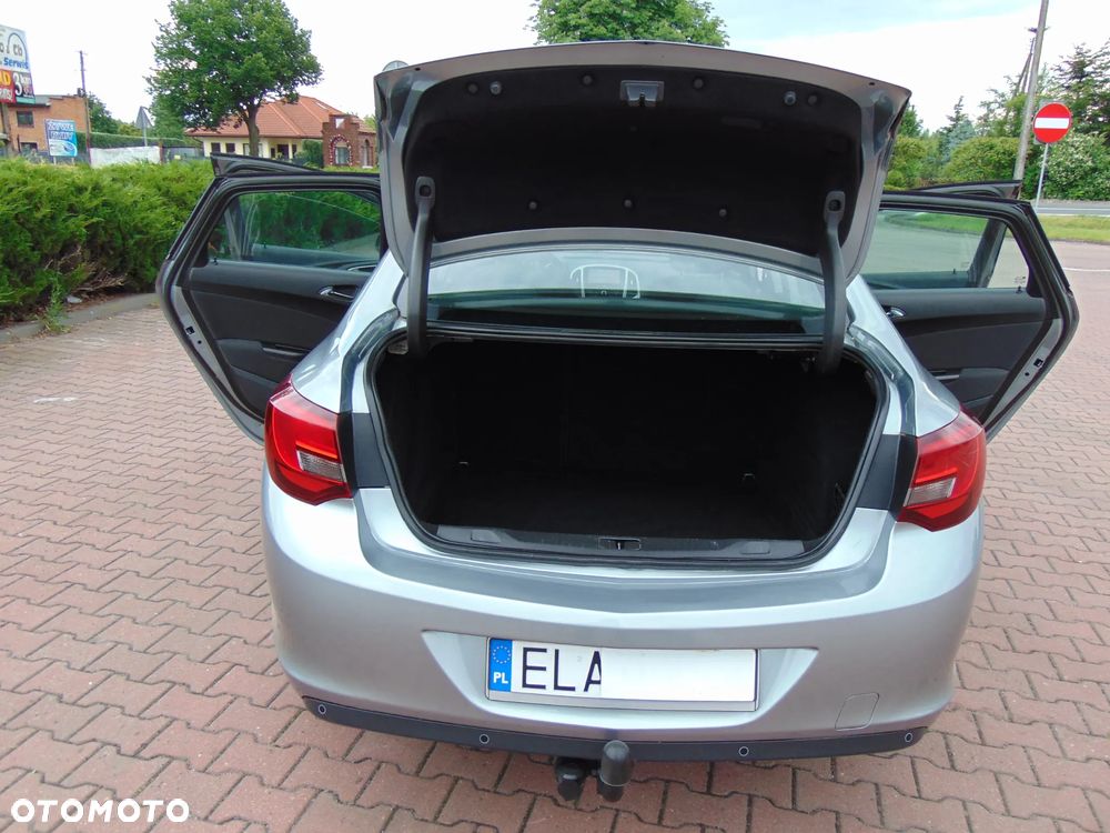 Opel Astra 1.7 CDTI DPF Exklusiv - 28