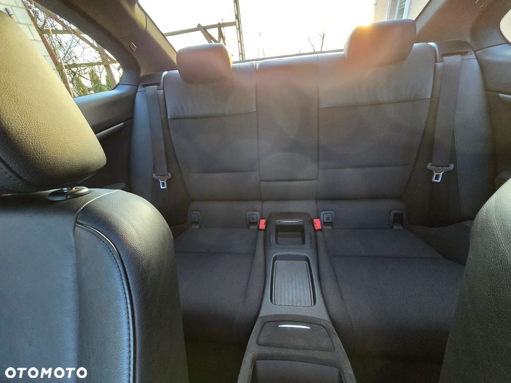 BMW Seria 3 335i - 15